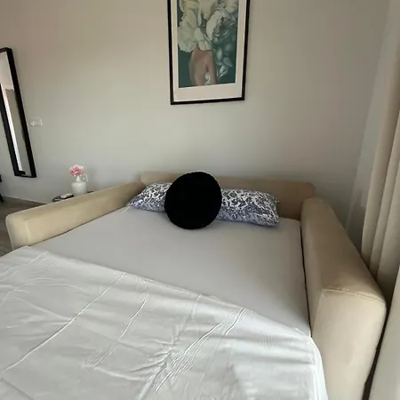 Bloom Apartment