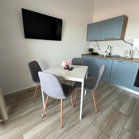 Bloom Apartment *