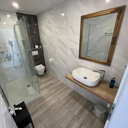 Bloom Apartment